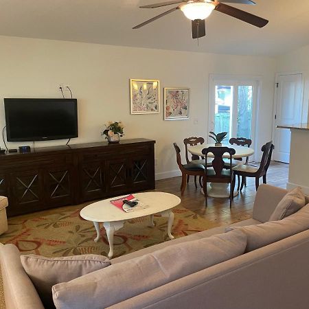 Modern, Upscale, And New Blue Bungalow In The Heart Of Downtown St Augustine Сент-Огастин Экстерьер фото