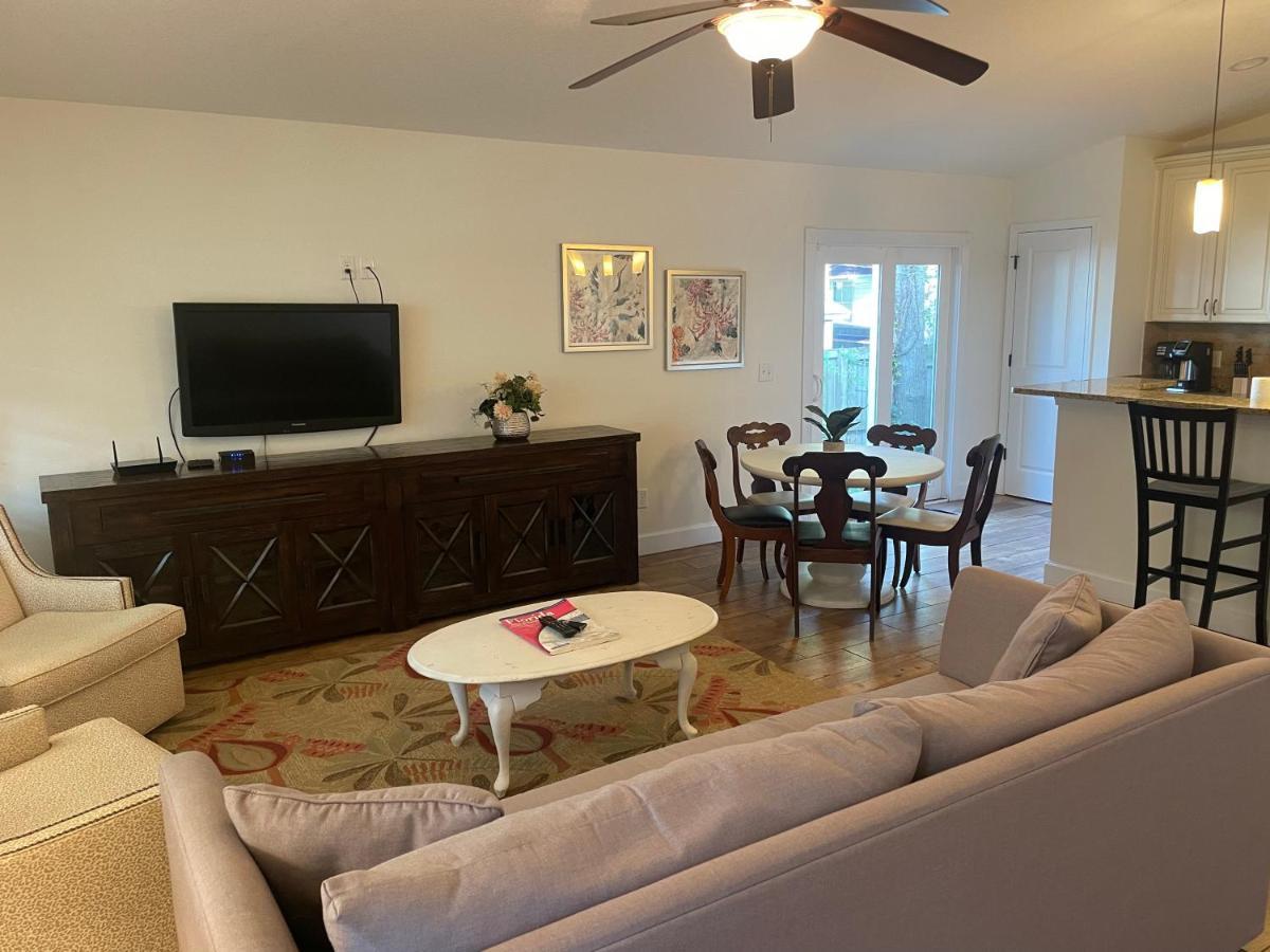 Modern, Upscale, And New Blue Bungalow In The Heart Of Downtown St Augustine Сент-Огастин Экстерьер фото