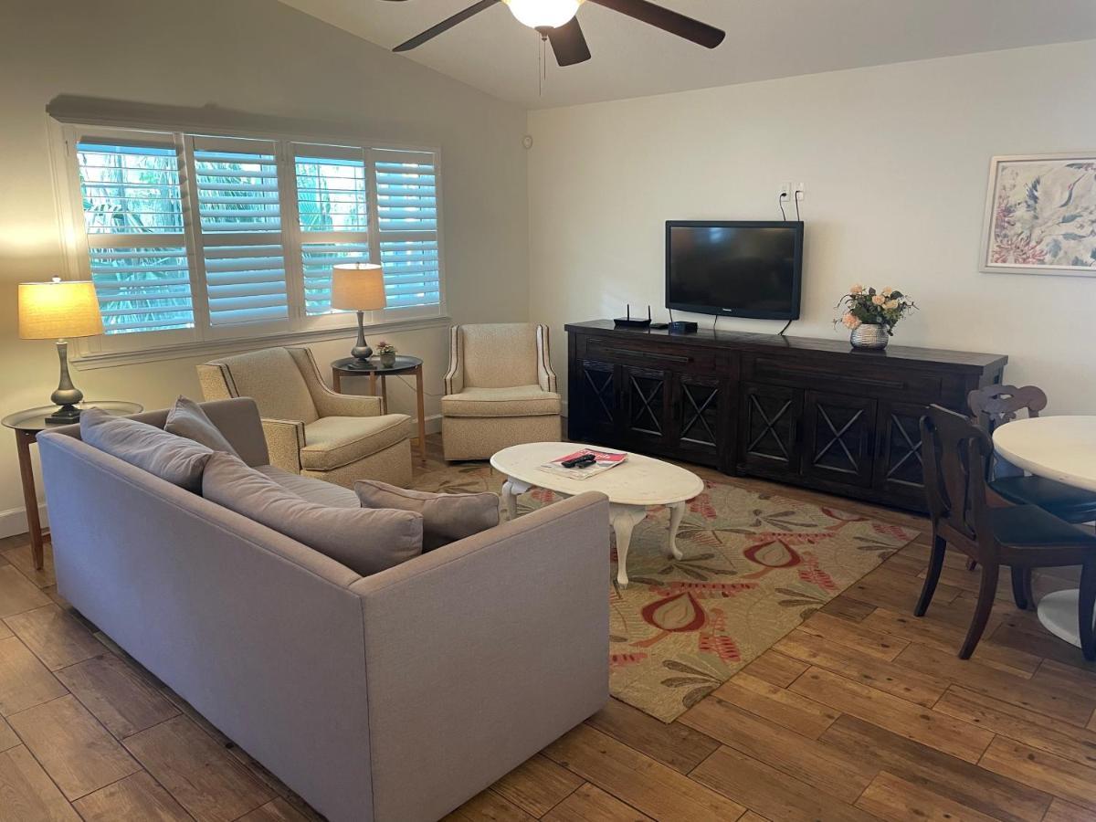 Modern, Upscale, And New Blue Bungalow In The Heart Of Downtown St Augustine Сент-Огастин Экстерьер фото
